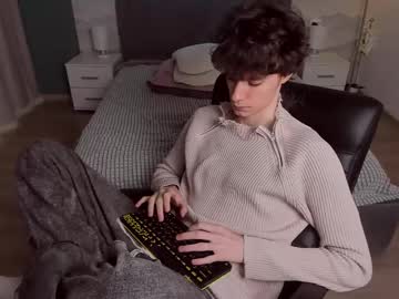 edvardblare from chaturbate taken in 2025-05-24