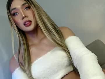 lovers_moon22 from chaturbate taken in 2025-05-22