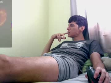 paulhot18 from chaturbate taken in 2025-05-28