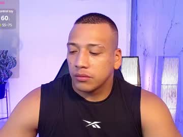 tom_muscle1 from chaturbate taken in 2025-05-28