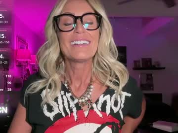 velvetbarbie from chaturbate taken in 2025-05-27