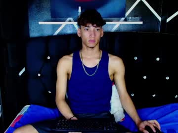 aaron_schott from chaturbate taken in 2025-06-21