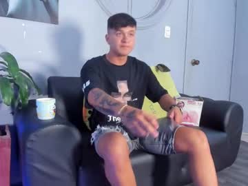 cristopher_strong from chaturbate taken in 2025-06-20