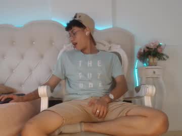 matteo_white1 from chaturbate taken in 2025-06-11