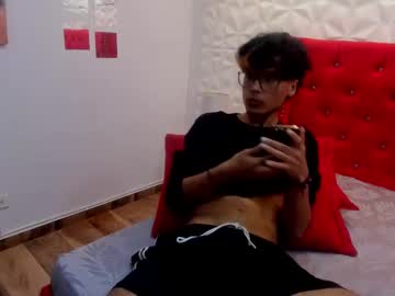 ronald_thompson___ from chaturbate taken in 2025-06-11