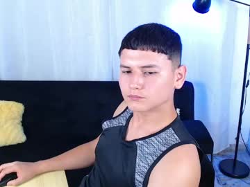 estebancum18 from chaturbate taken in 2026-05-29
