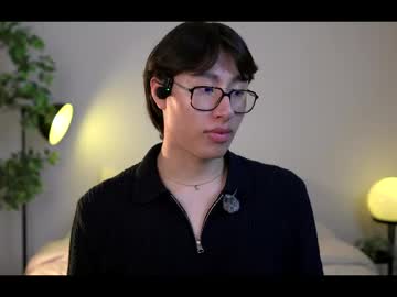 louis_zh from chaturbate taken in 2026-05-24