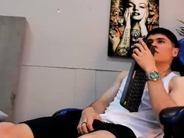 roan_birkin from chaturbate taken in 2026-06-27