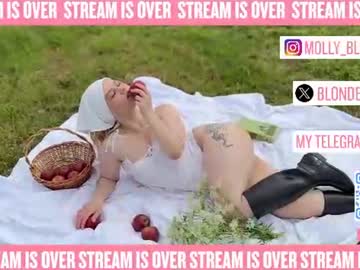 sexy_blonde_doll from chaturbate taken in 2026-10-25