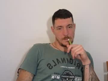 tattooedhunk_ from chaturbate taken in 2026-10-21